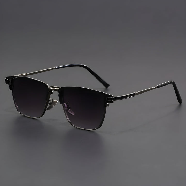 Brad | Men&