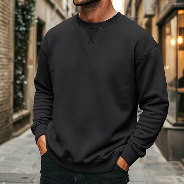 Mens classic crew neck sweatshirt in black